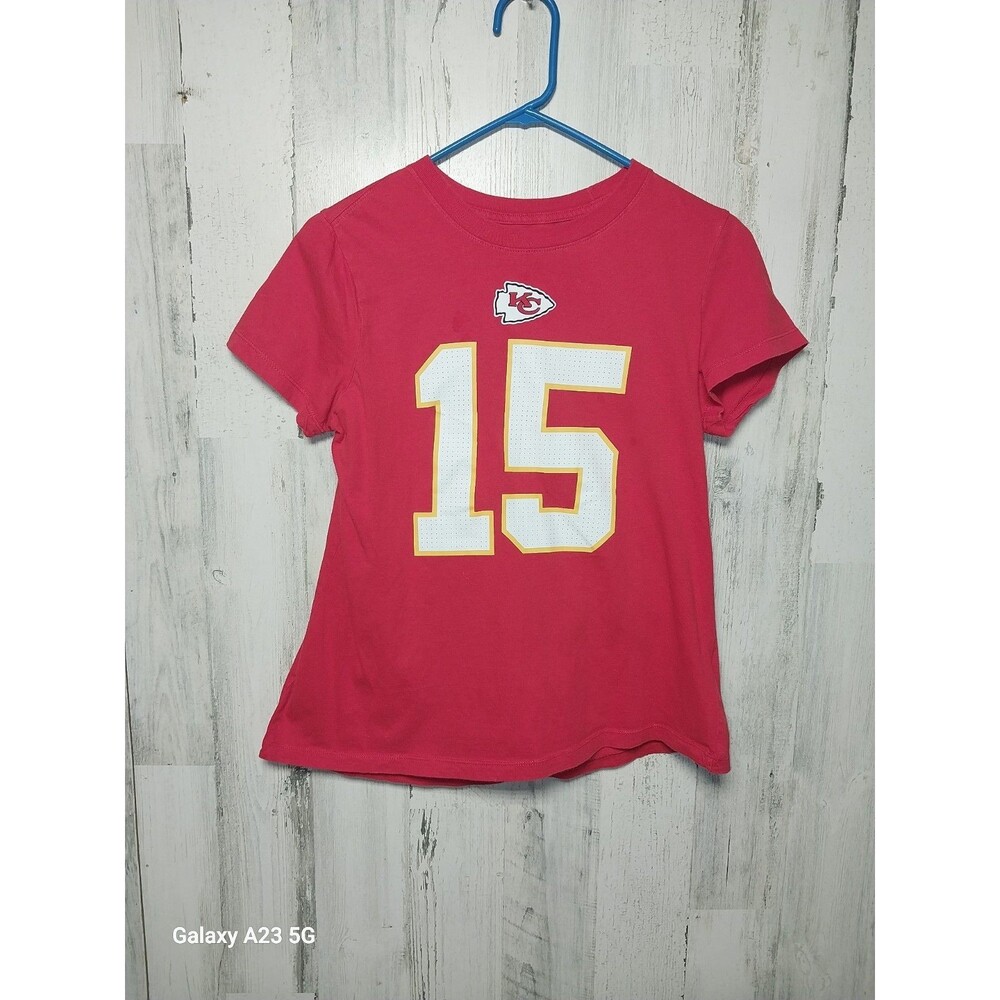 Adult M Patrick Mahomes Chiefs Short Sleeve Name & Number Player T-Shirt